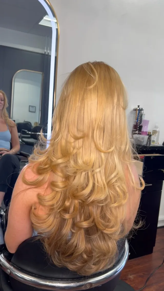 Golden blonde finish